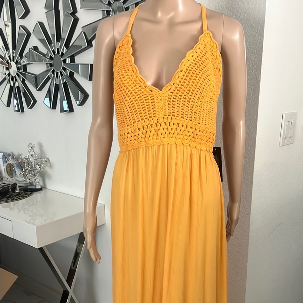 NWT (HLUSH)Yellow Crochet Halter Dress (adjustable) stretch Waist,size 2X